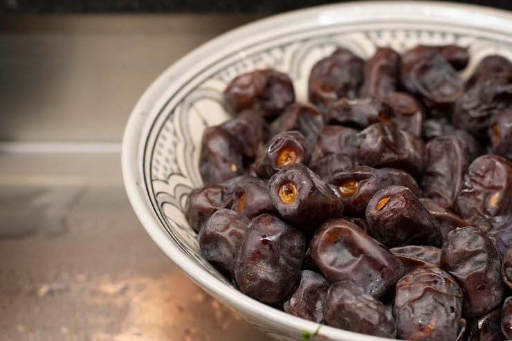 قیمت خرما مضافتی بم اعلا با کیفیت ارزان + خرید عمده